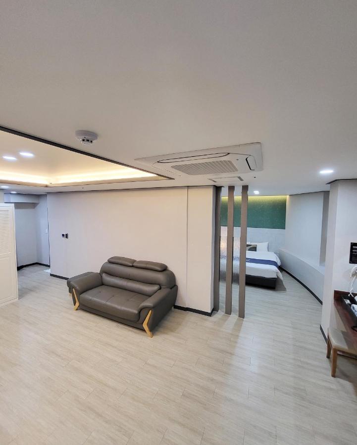 ชุนชอน โฮเต็ล คองชีชอน Hotel ภายนอก รูปภาพ