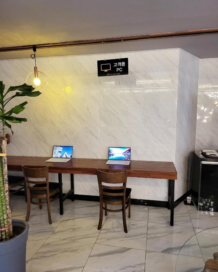 ชุนชอน โฮเต็ล คองชีชอน Hotel ภายนอก รูปภาพ