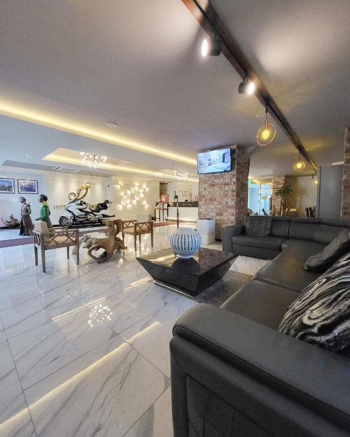 ชุนชอน โฮเต็ล คองชีชอน Hotel ภายนอก รูปภาพ