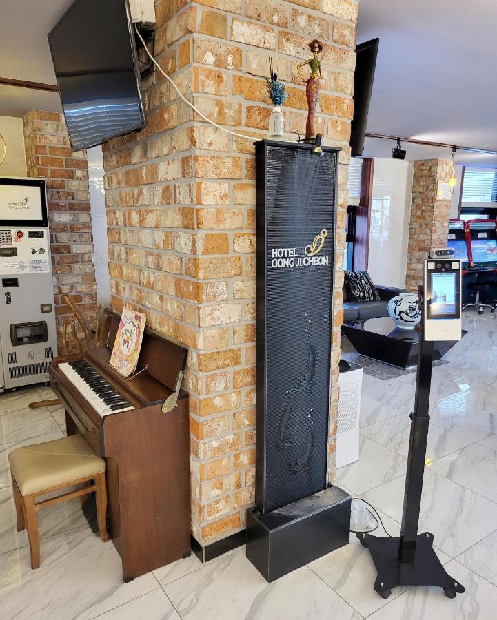 ชุนชอน โฮเต็ล คองชีชอน Hotel ภายนอก รูปภาพ