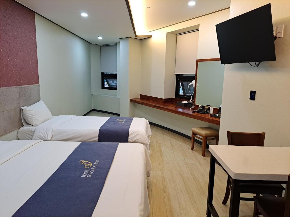 ชุนชอน โฮเต็ล คองชีชอน Hotel ภายนอก รูปภาพ