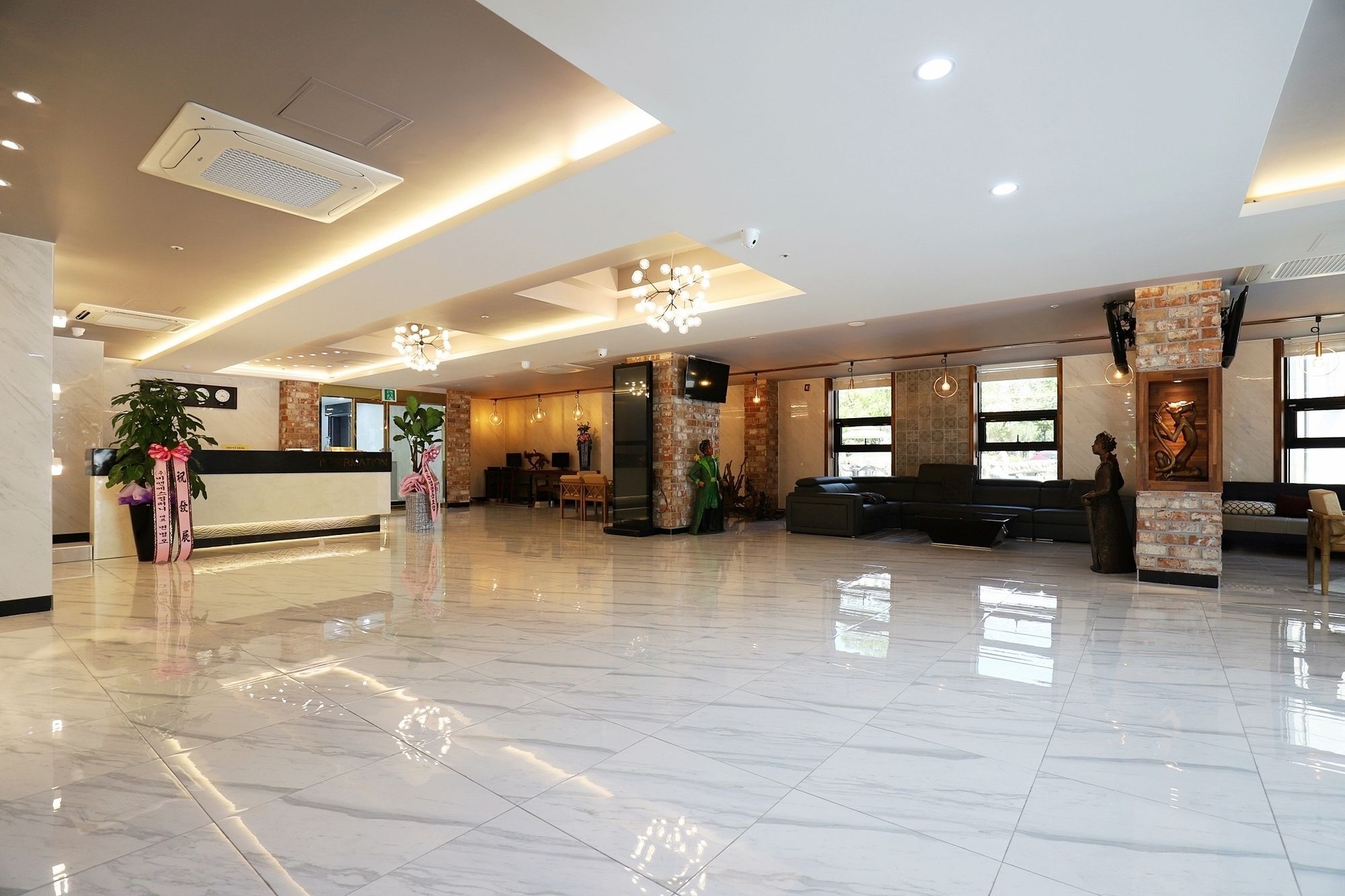 ชุนชอน โฮเต็ล คองชีชอน Hotel ภายนอก รูปภาพ